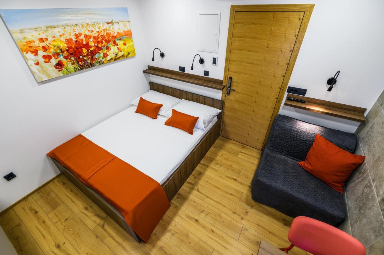 Urban Apartments With Sauna 扎达尔 外观 照片