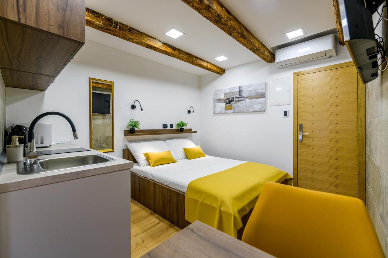 Urban Apartments With Sauna 扎达尔 外观 照片