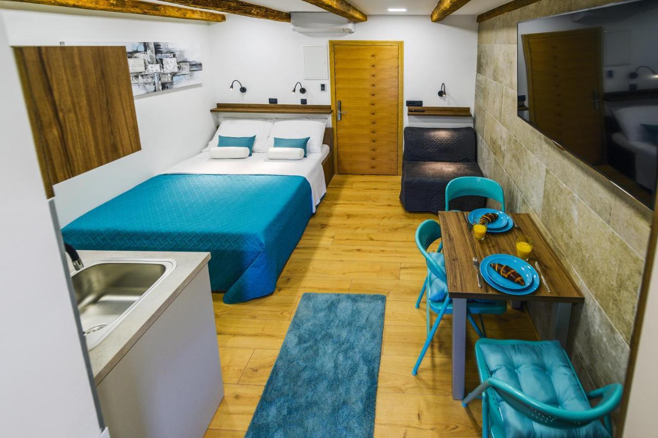 Urban Apartments With Sauna 扎达尔 外观 照片