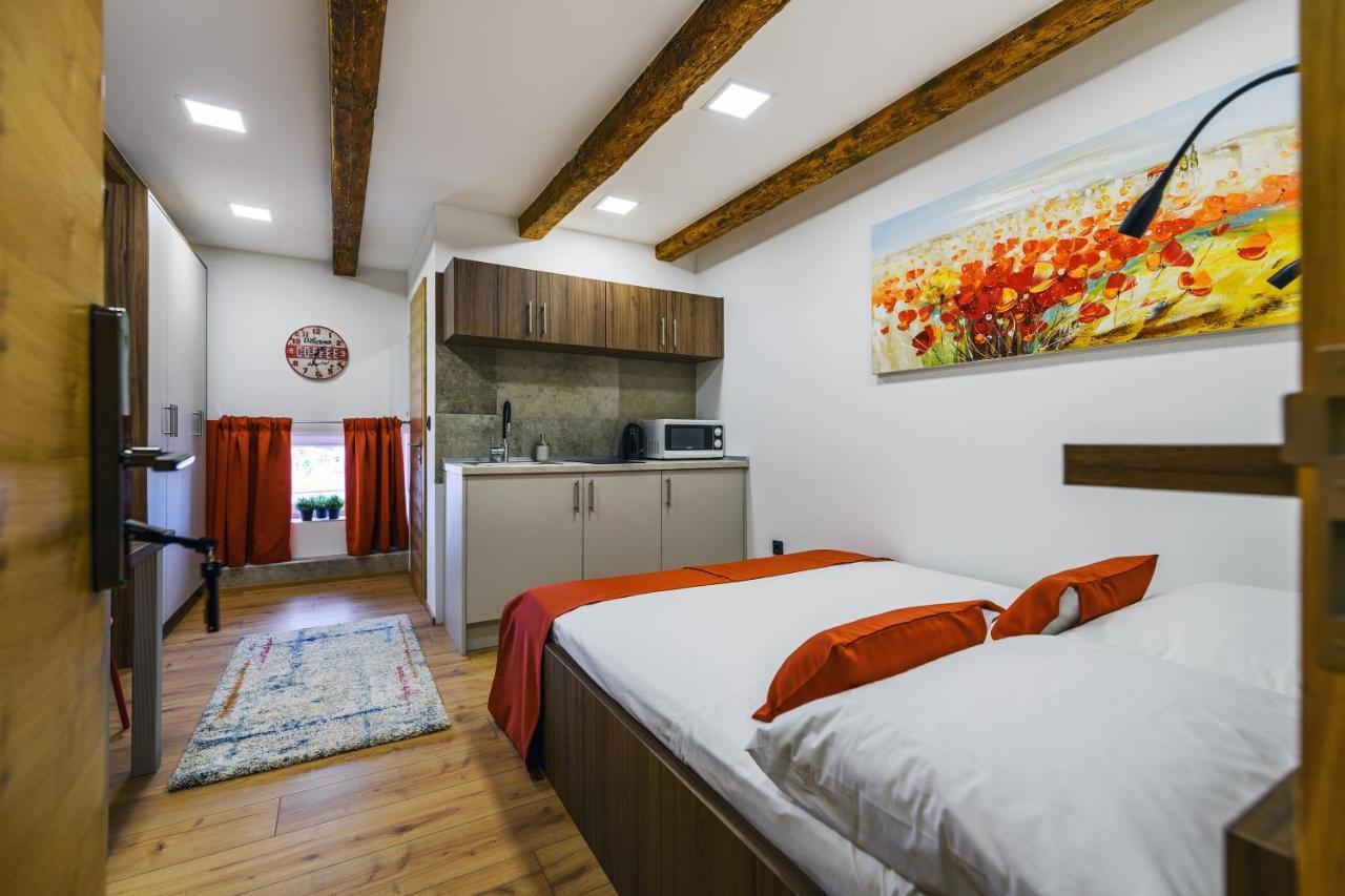 Urban Apartments With Sauna 扎达尔 外观 照片