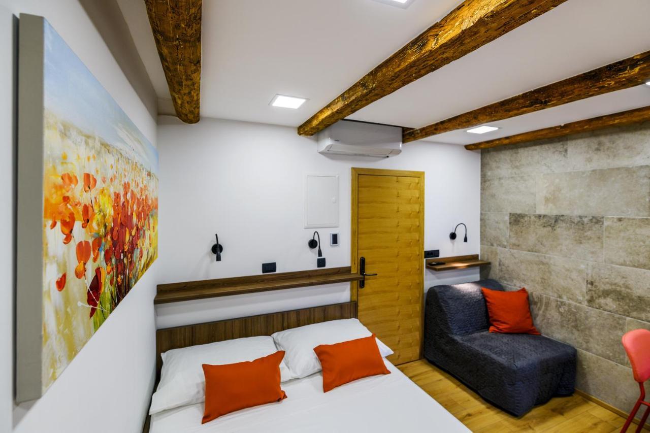 Urban Apartments With Sauna 扎达尔 外观 照片