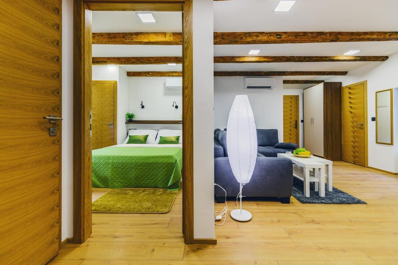 Urban Apartments With Sauna 扎达尔 外观 照片