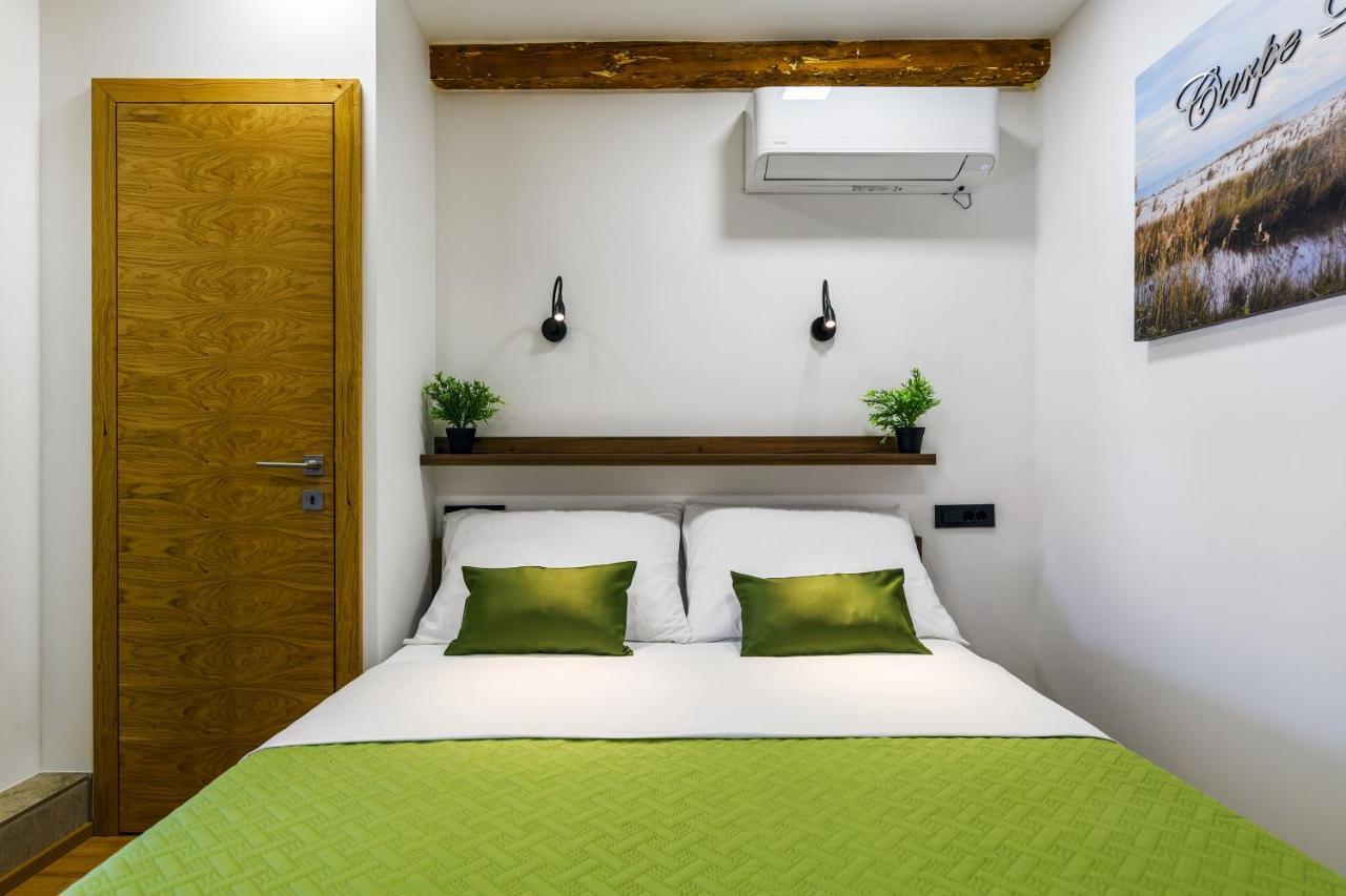 Urban Apartments With Sauna 扎达尔 外观 照片